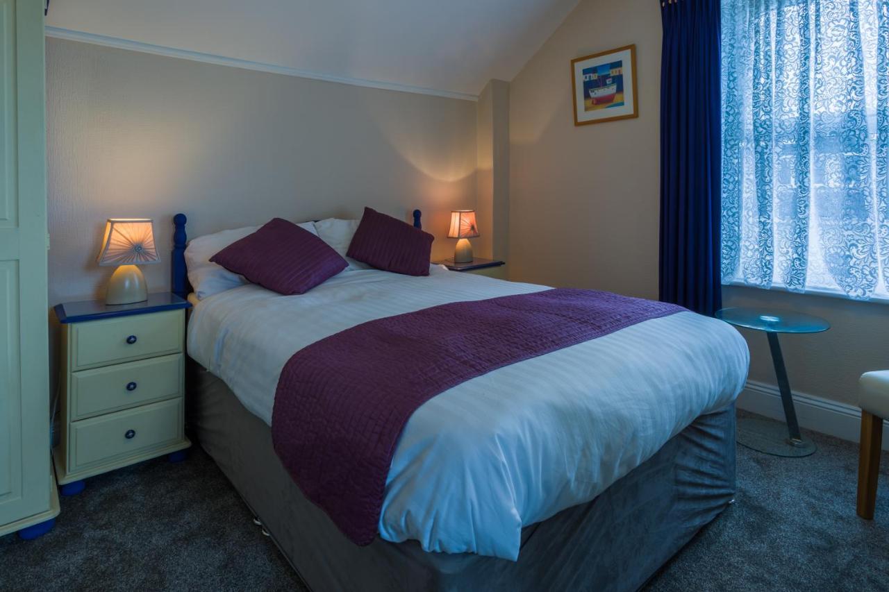Relax At Rosscourt Guest House-Free On Site Parking (Adults Only) Bournemouth Luaran gambar
