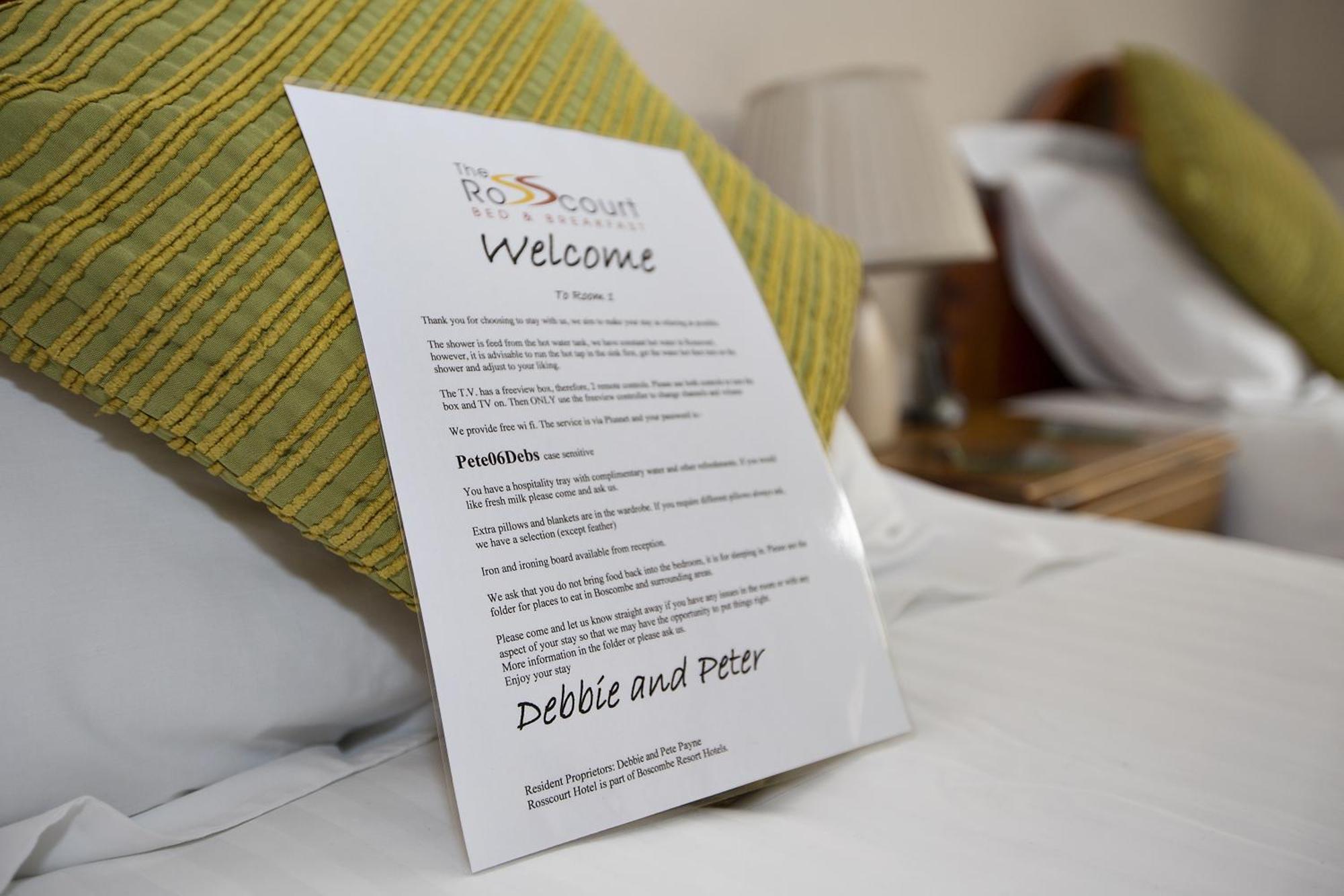 Relax At Rosscourt Guest House-Free On Site Parking (Adults Only) Bournemouth Bilik gambar